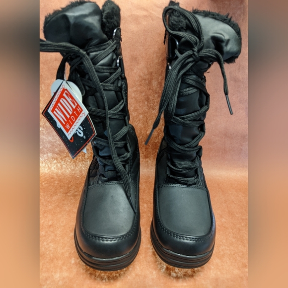 Totes Donna Black Quilted Fur-Lined Boots - Picture 2 of 10